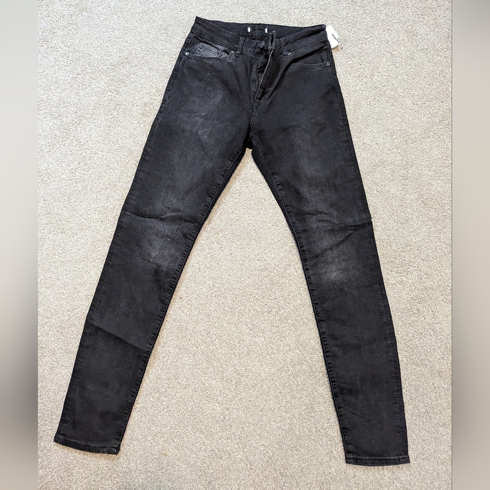 Black Skinny Jeans